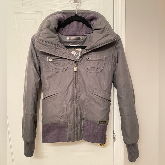 Aritzia TNA Coat- in grey; short;XS - Picture 1 of 6